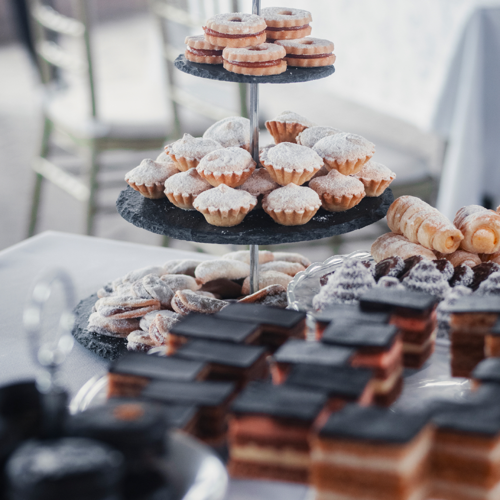 Esküvői sütemény 3